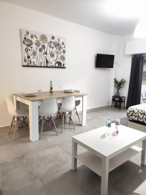 Apartamento Omega Ll Apartment Torremolinos Exterior photo