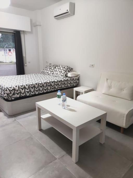 Apartamento Omega Ll Apartment Torremolinos Exterior photo